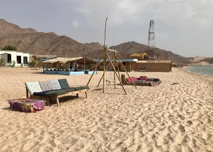 Ostello Baywatch Camp
